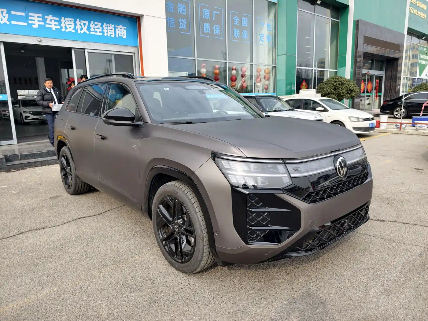 Volkswagen Teramont 2025 Teramont Pro 450TSI 4WD Summit Edition фото 3