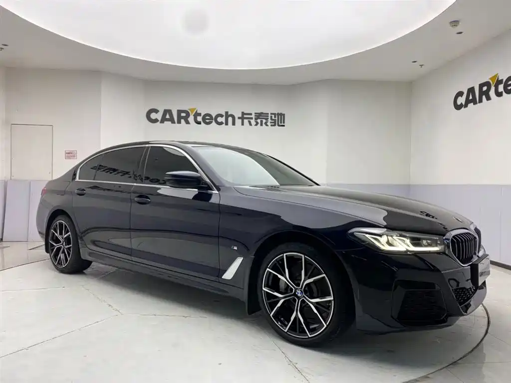 BMW 5 Series 2021 530Li Leading M Sport Package фото 2