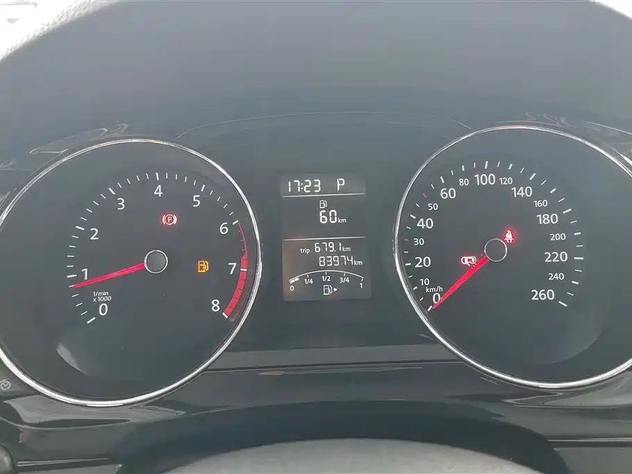 Volkswagen Sagitar 2018 1.6L Automatic Comfort фото 14