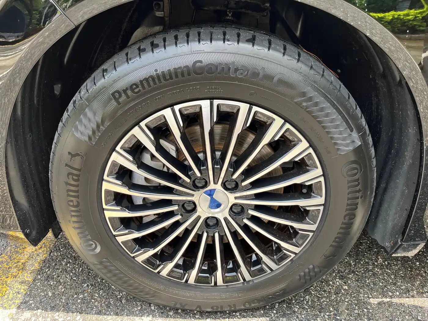 Denza D9 2022 DM-i 970 AWD Flagship фото 29