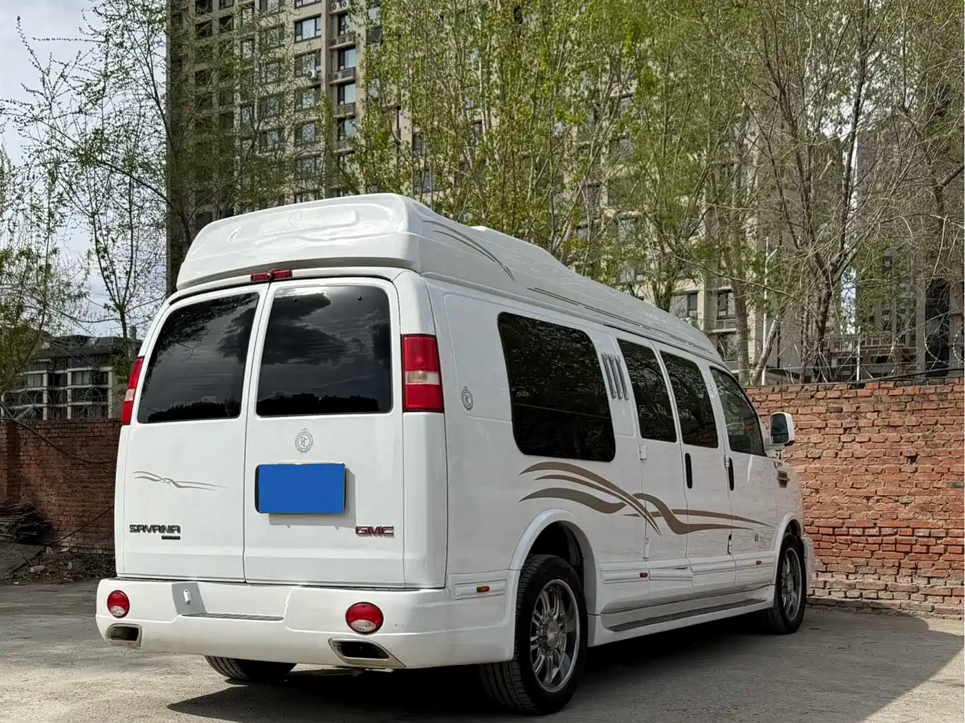GMC Savana 2013 2013 6.0L 2500S Sport Edition 10-seater