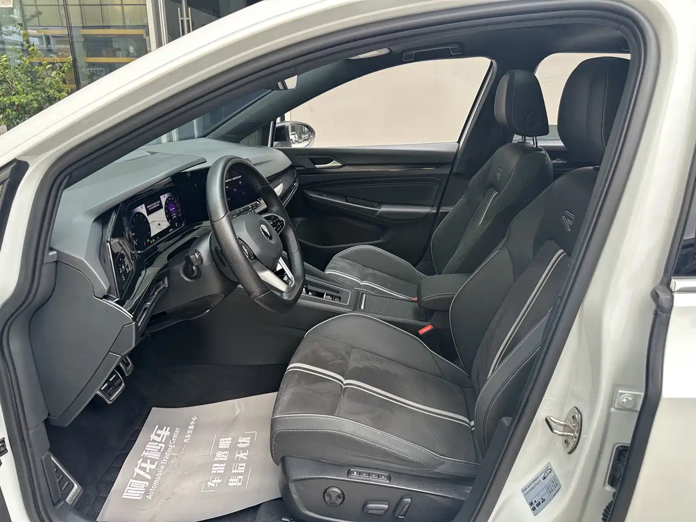Volkswagen Golf 2023 Facelift 280TSI DSG R-Line Lite фото 6