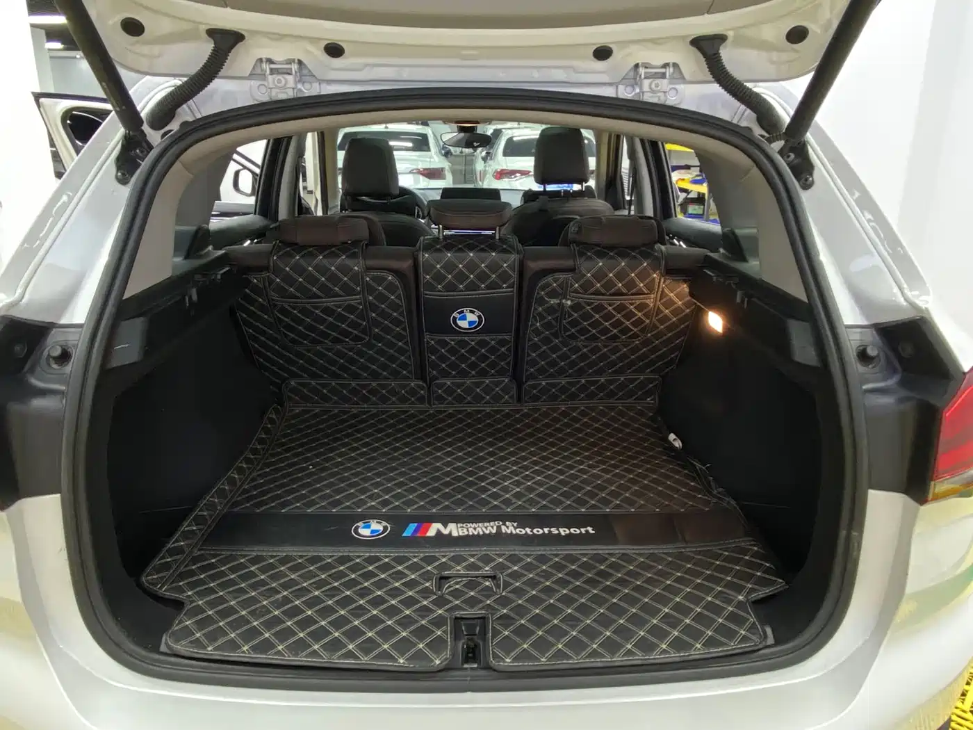 BMW X1 2022 sDrive20Li Fashion фото 14