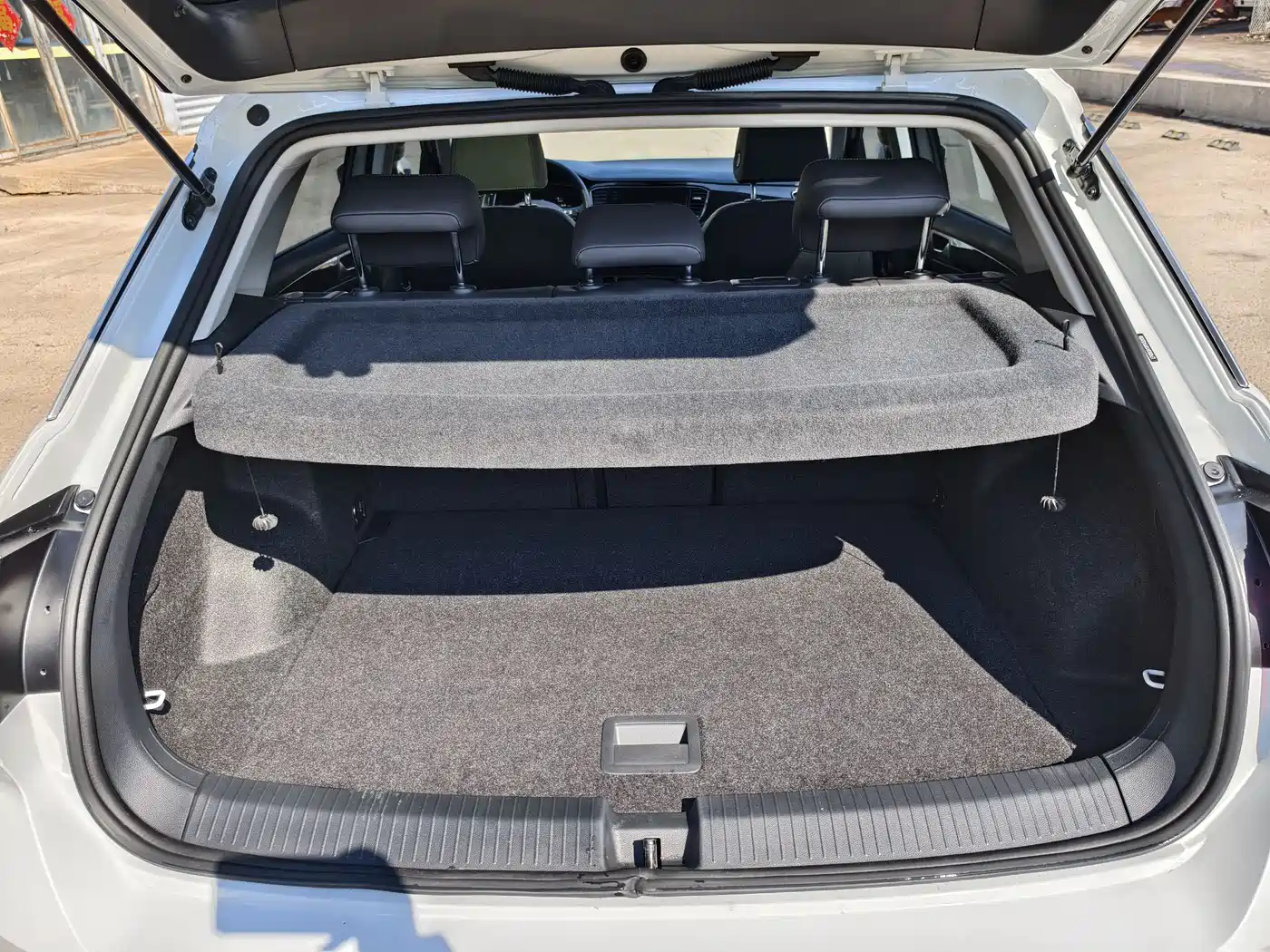 VOLKSWAGEN T ROC EXPLORING SONGS