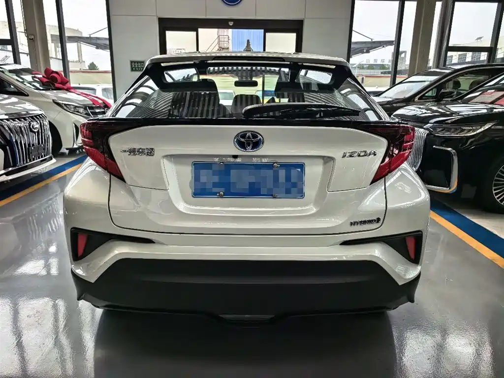 Toyota IZOA 2023 Hybrid 2.0L Yi-Chi Edition фото 3