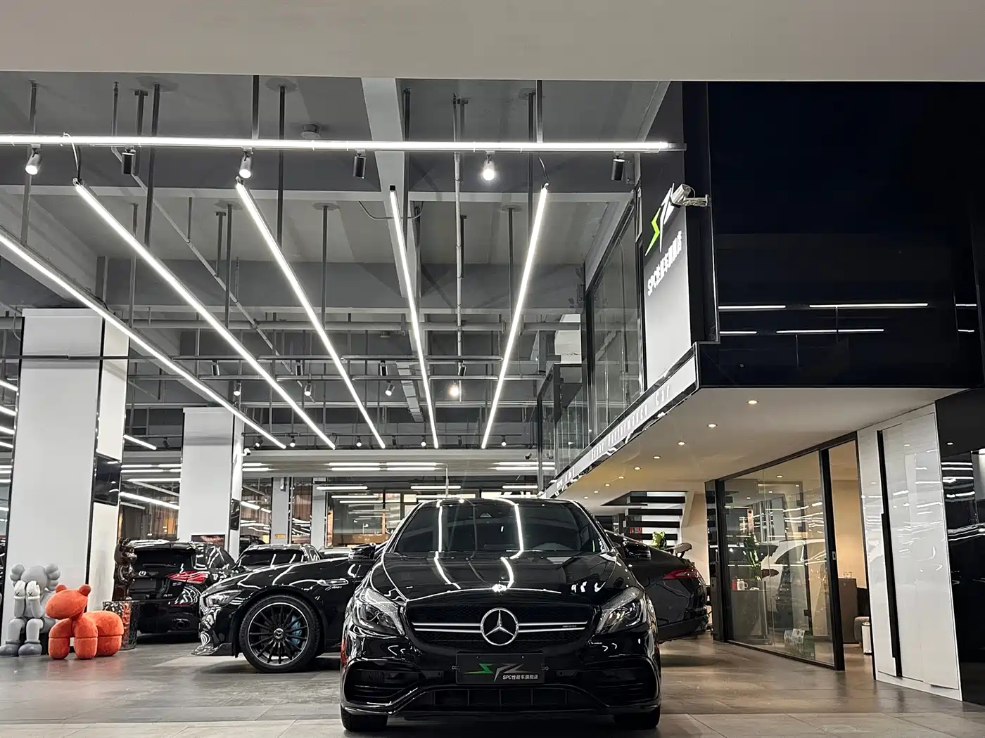Mercedes-Benz A-Class AMG (Import) 2017 Facelift AMG A 45 4MATIC фото 2