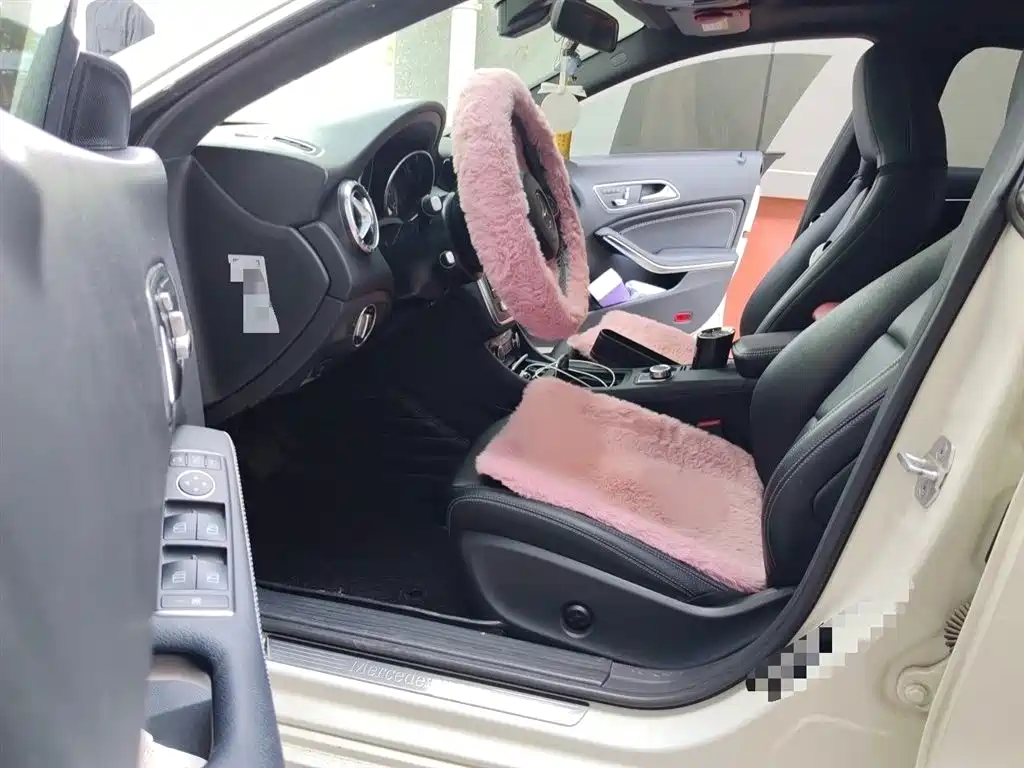 Mercedes-Benz CLA (Import) 2017 Facelift CLA 200 Style фото 14