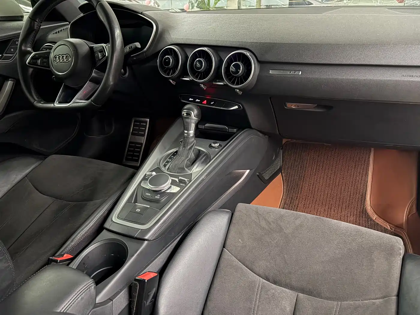 Audi TT 2015 TT Coupe 45 TFSI фото 12