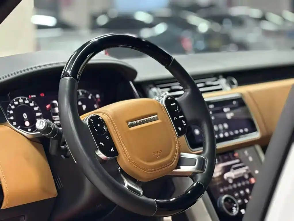Фото 8 - Land Rover Range Rover
