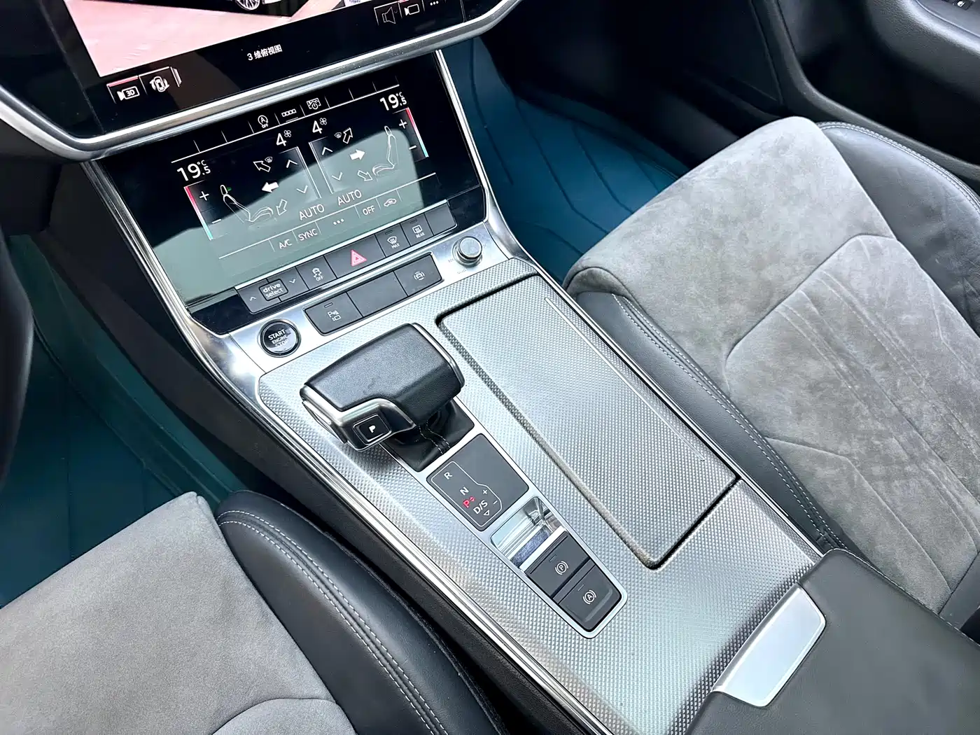 Audi A6L 2021 45 TFSI Exclusive Sport фото 19