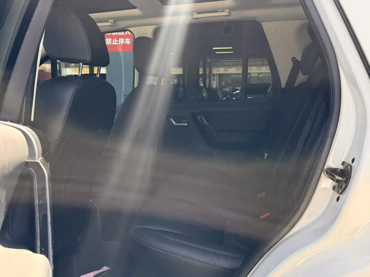 Land Rover Freelander 2 2014 2.0T Si4 HSE Gasoline Edition фото 7
