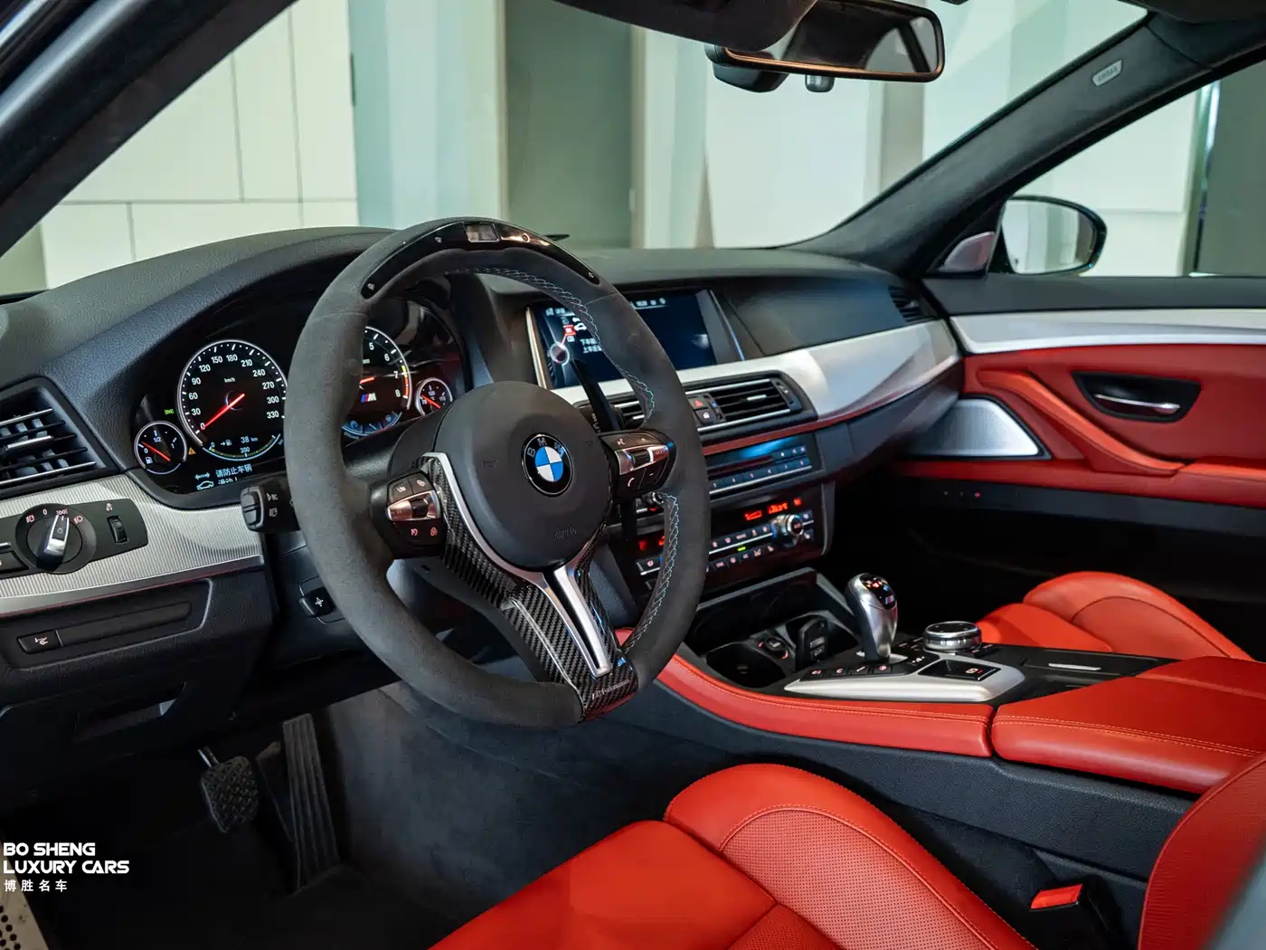 BMW M5 2014 M5 фото 9