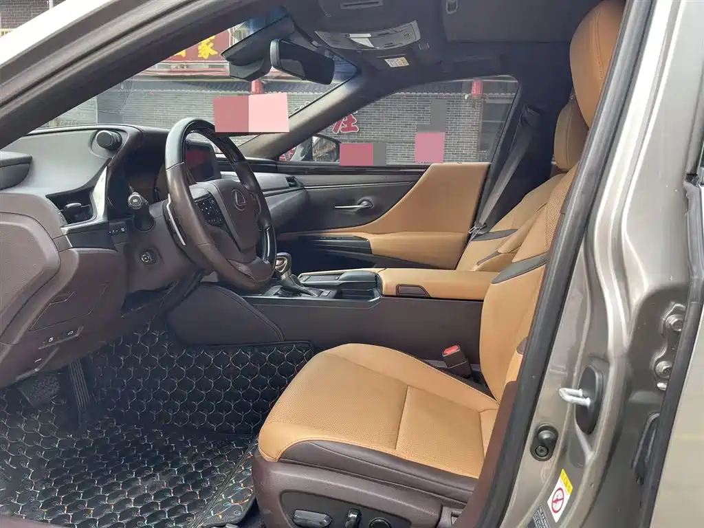 Lexus ES 2018 200 Luxury Edition China V фото 4