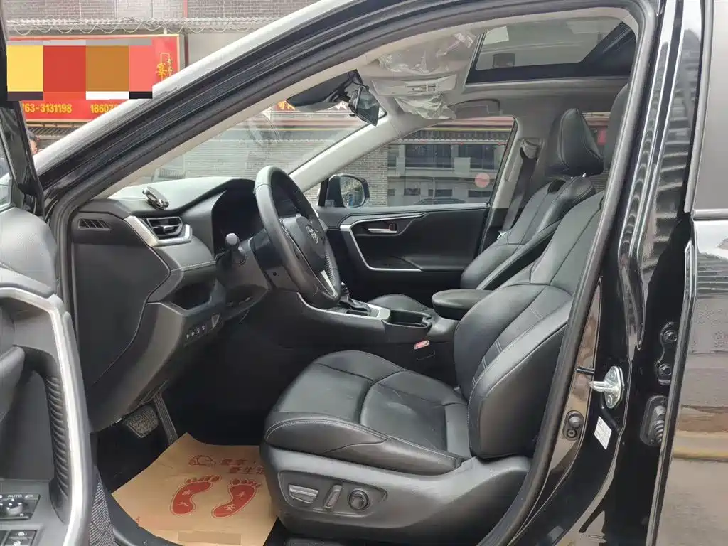 Toyota Wildlander 2023 2.0L CVT FWD Luxury PLUS фото 4