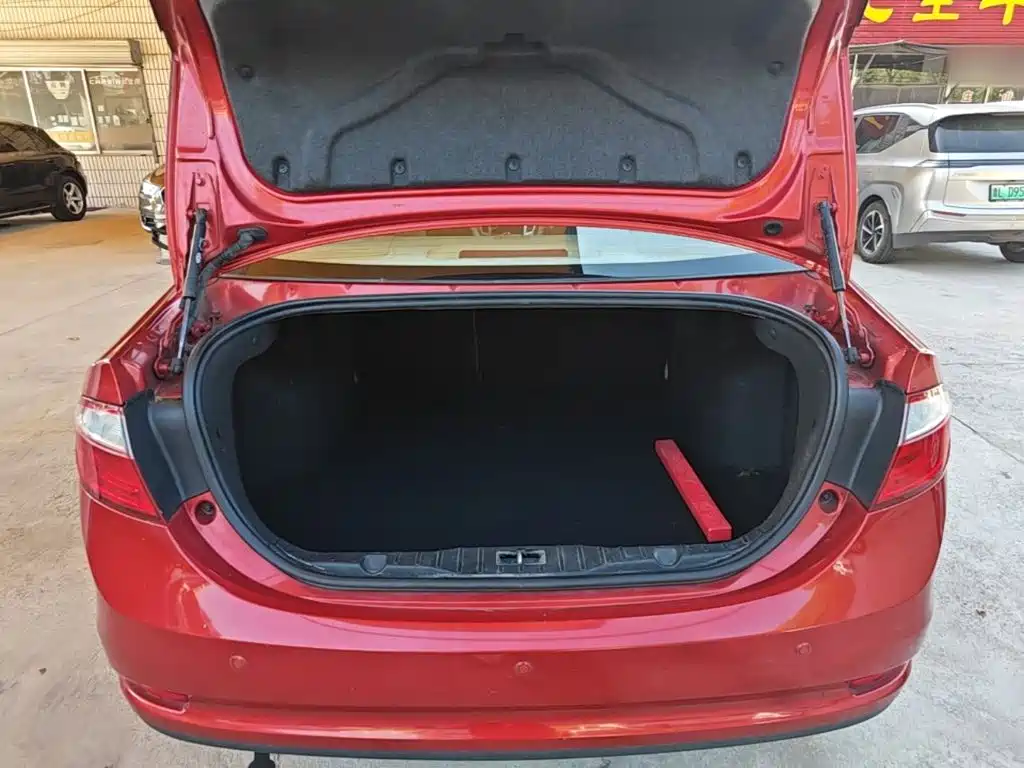 Chery Arrizo 7 2015 2015 1.5T Manual Zhiling Edition