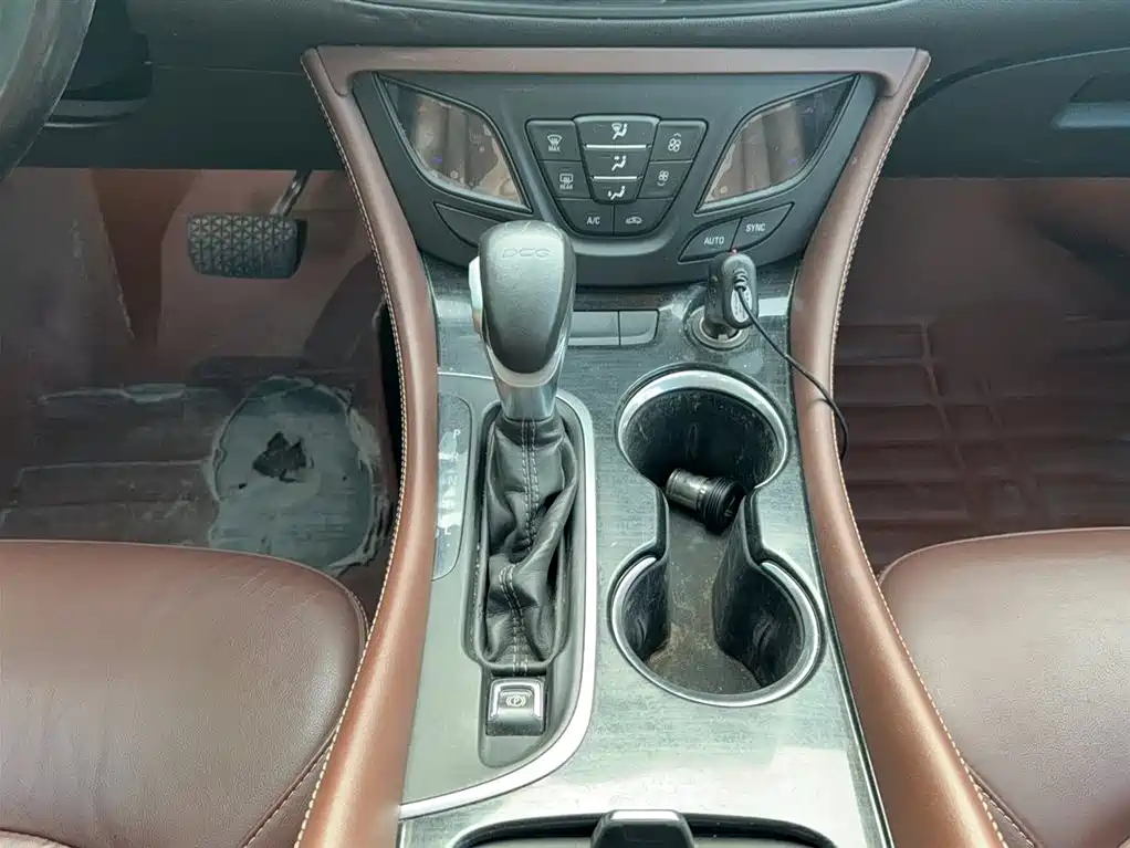 Buick Envision Plus 2018 20T 2WD Luxury фото 7
