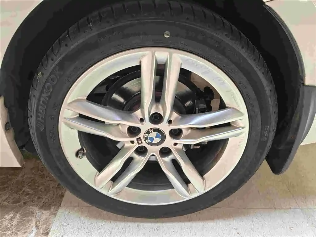 BMW 1 Series 2022 120i M Sport Shadow Edition фото 17