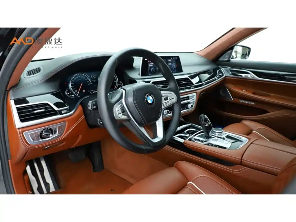 Фото 6 - BMW 7 Series