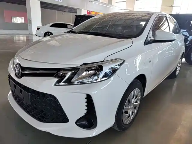 Toyota Vios FS 1.5L CVT, Стремительная