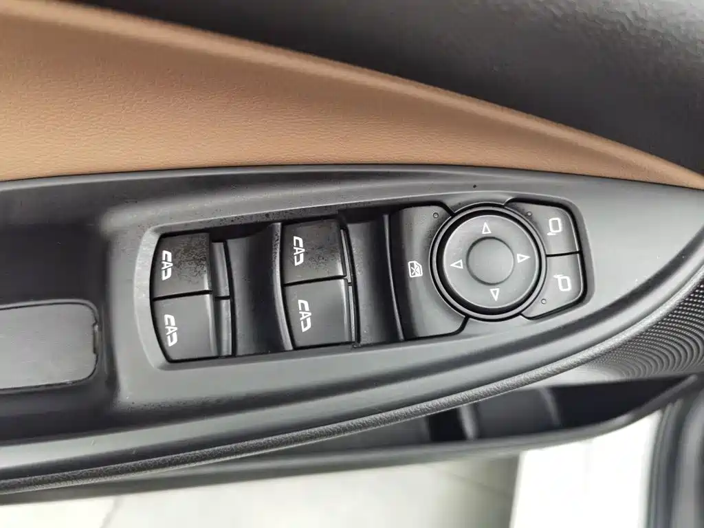 Buick GL6 2023 2021 323T Mild Hybrid Connected Luxury