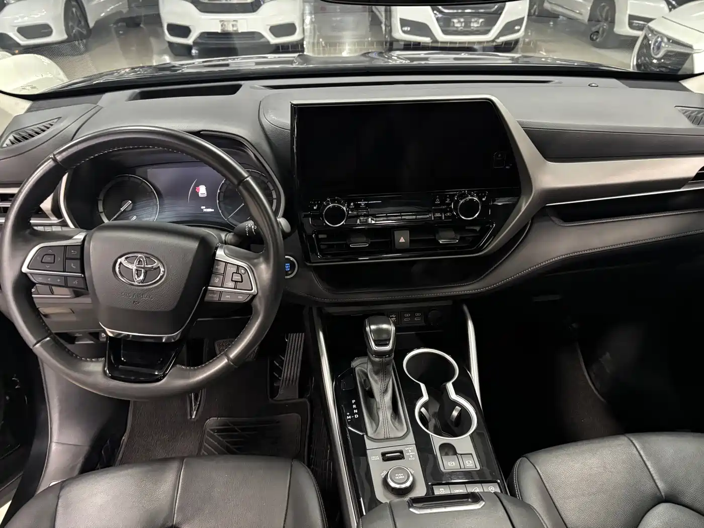Toyota Highlander 2022 380T 4WD Premium 7-Seater фото 3