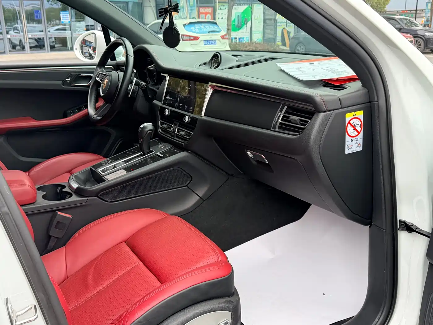 Porsche Macan 2023 Macan 2.0T фото 8