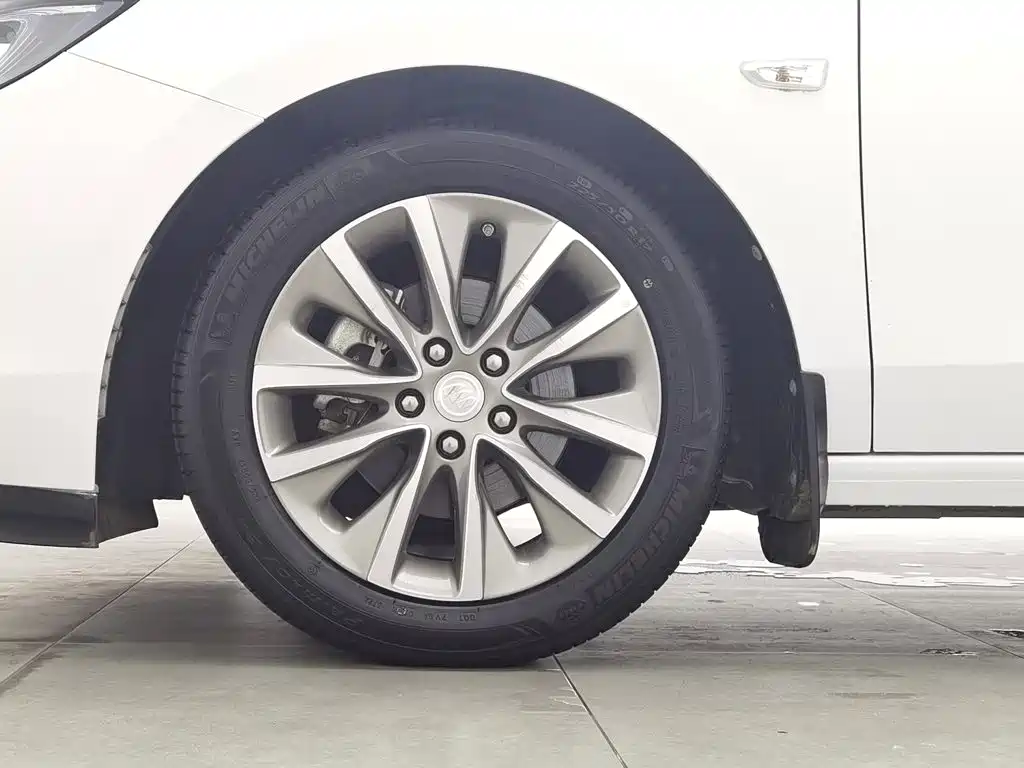 Buick GL6 2023 2021 323T Mild Hybrid Connected Luxury