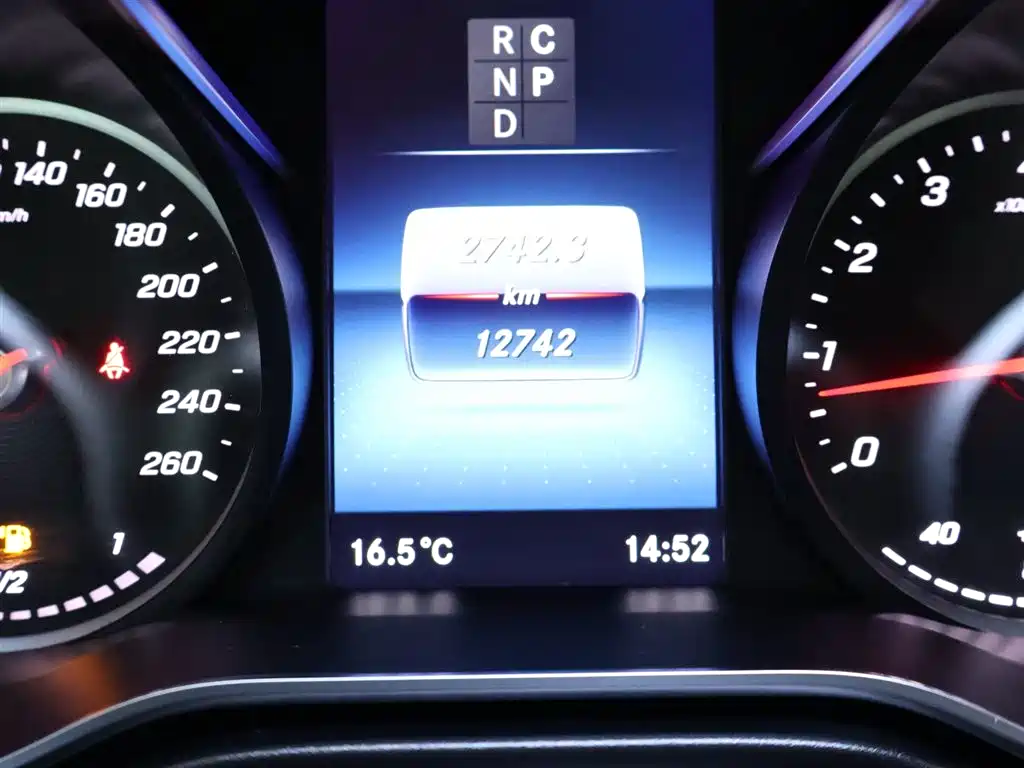 Mercedes-Benz V-Class 2022 V 260 Pilot Edition фото 17