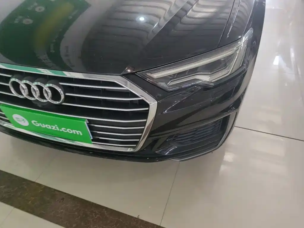 Фото 24 - Audi A6L