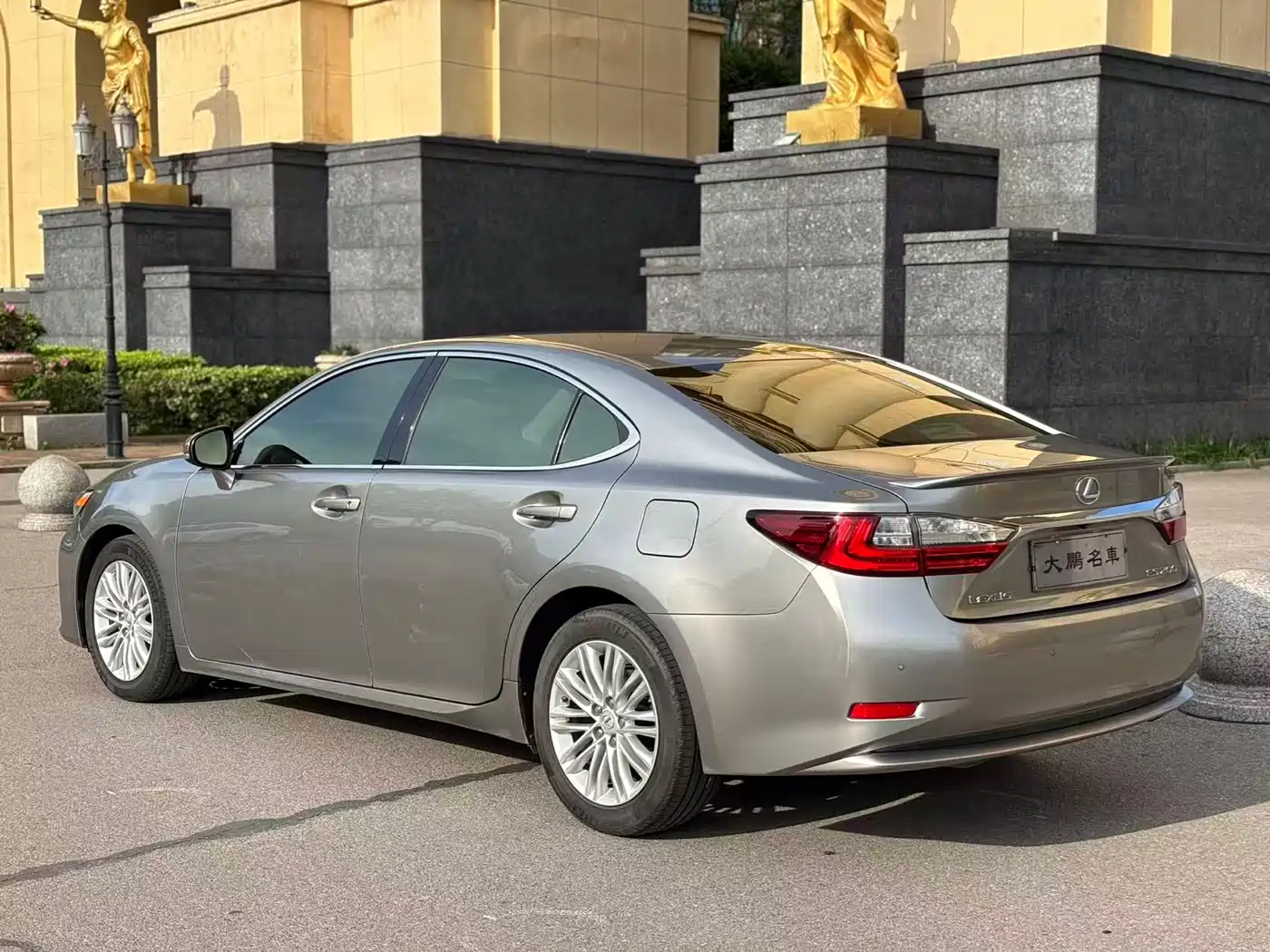 Lexus ES 2015 200 Elite Edition фото 3
