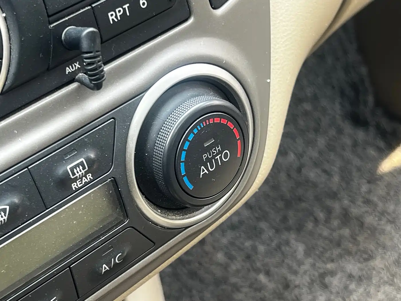 Nissan Sylphy 2010 2009 Model 1.6XL Automatic Luxury Sunroof Edition