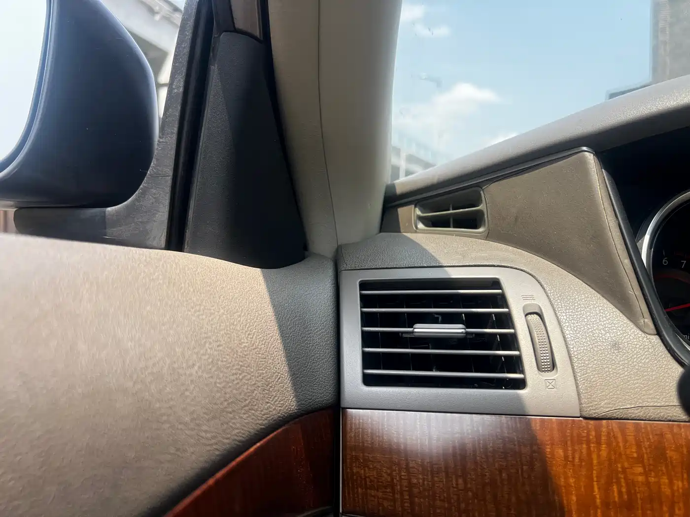 Nissan Sylphy 2010 2009 Model 1.6XL Automatic Luxury Sunroof Edition