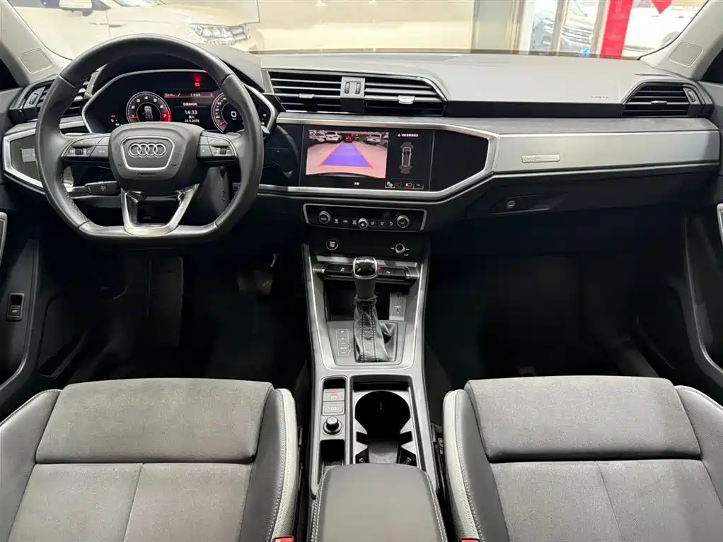 Audi Q3 2023 35 TFSI Fashion Dynamic Model (1.5T) фото 22