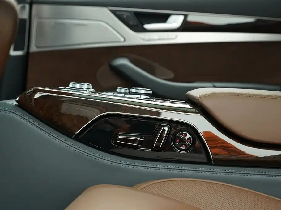 Audi A8 2014 A8L 45 TFSI quattro Luxury фото 18