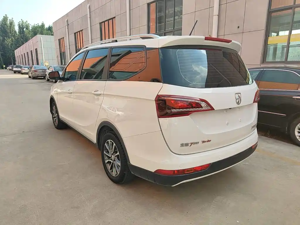 Baojun 730 2022 2021 1.5T CVT Fashion 7-Seater