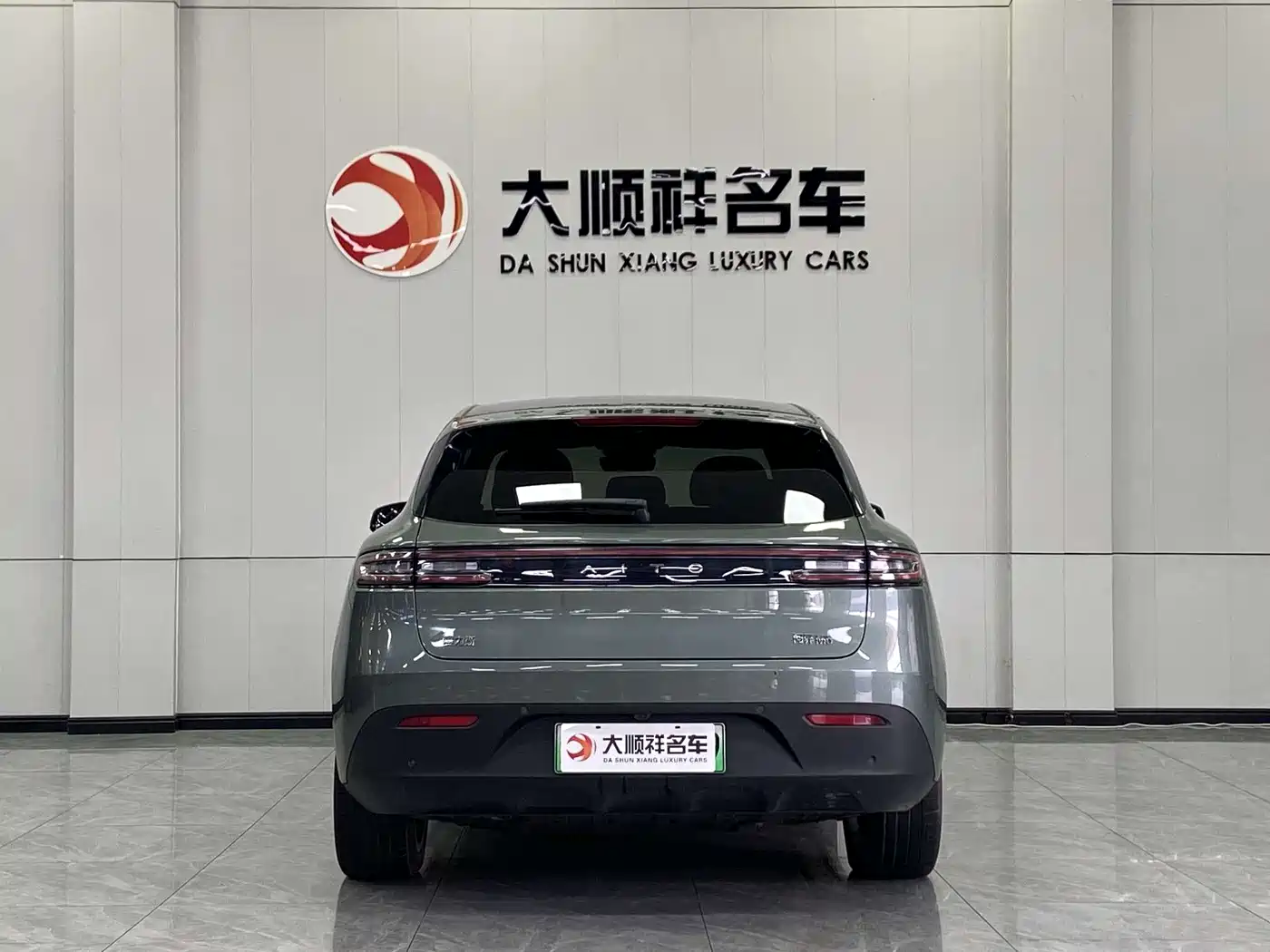 AITO Wenjie AITO M5 2023 Extended Range RWD Standard Edition фото 4