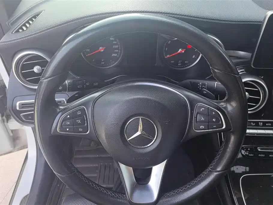 Mercedes-Benz GLC 2017 GLC 260 4MATIC Dynamic фото 15