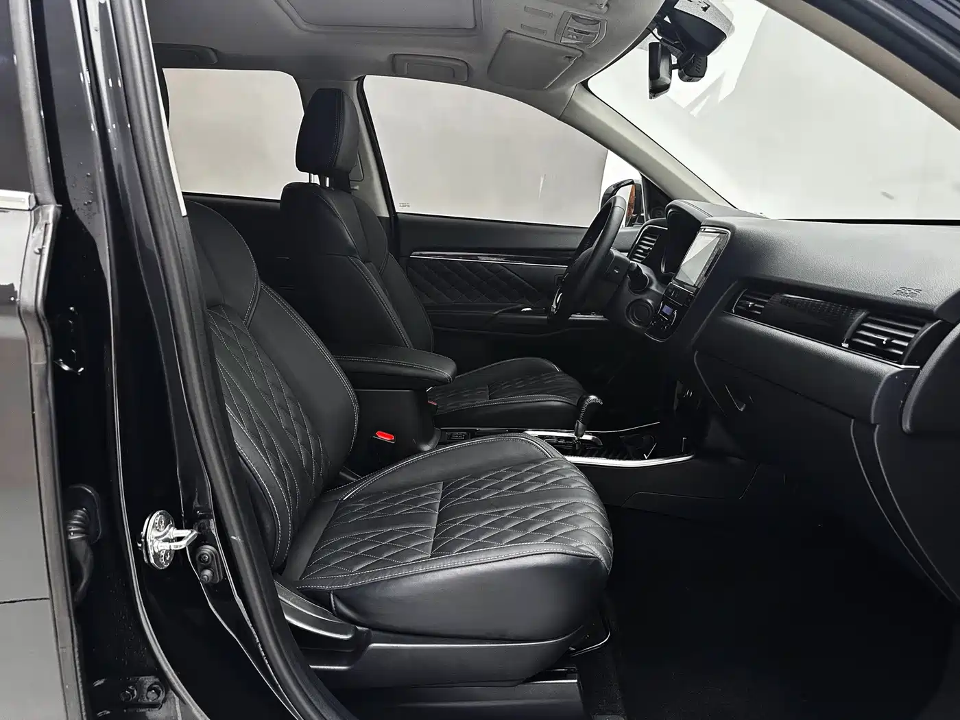 Mitsubishi Outlander 2022 2021 2.0L FWD Comfort Edition 5-seater