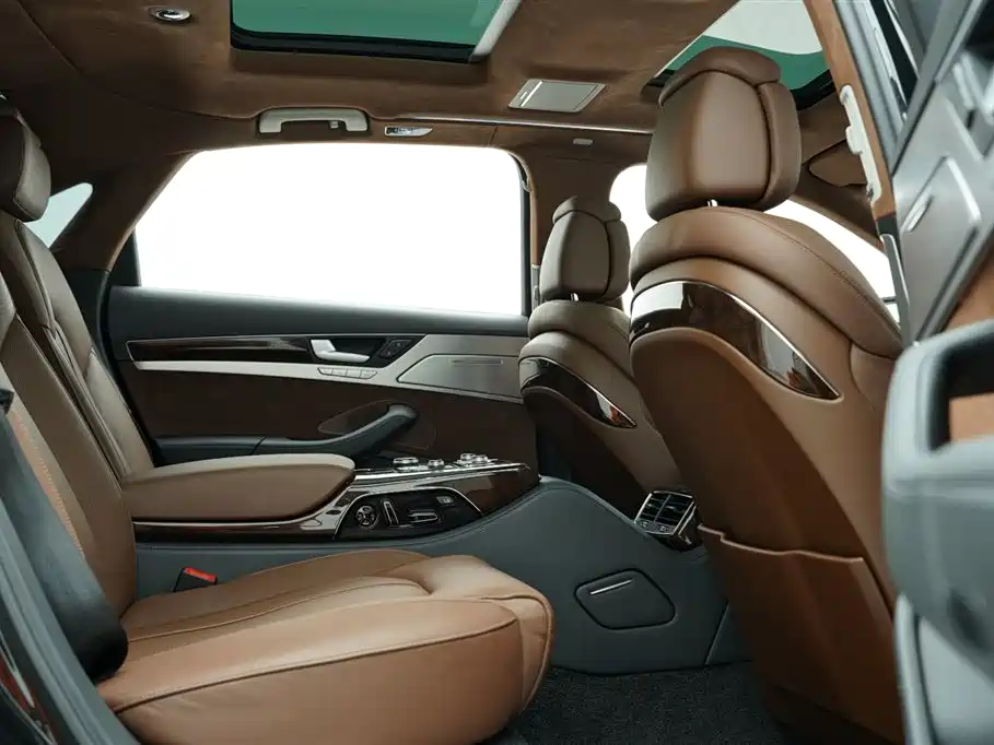 Audi A8 2014 A8L 45 TFSI quattro Luxury фото 26