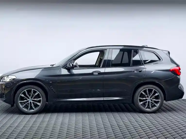 BMW X3 2022 Facelift xDrive30i Leading M Shadow Edition фото 4