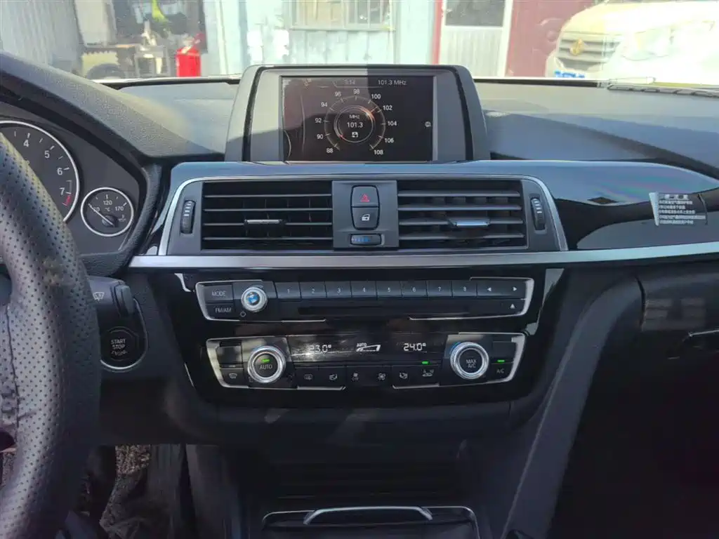 BMW 3 Series 2016 320Li Progressive фото 13
