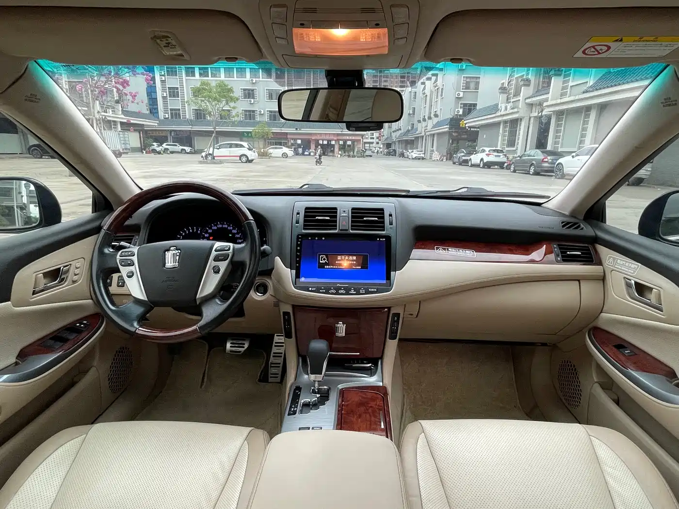 Toyota Crown 2012 2.5L Royal Leather Edition фото 5