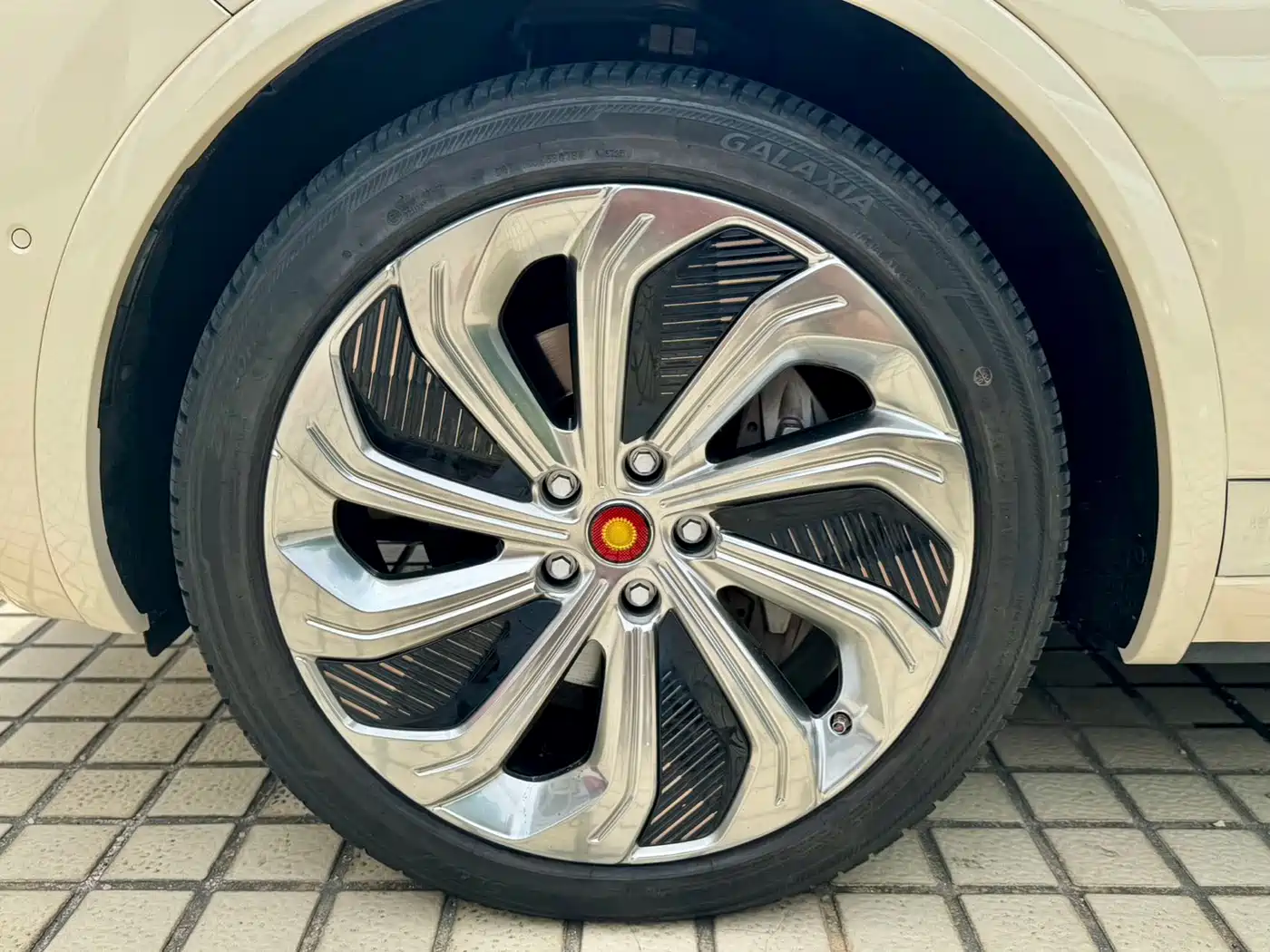 Hongqi E-HS9 2022 2022 660km Qi Ling Edition (4-seater)