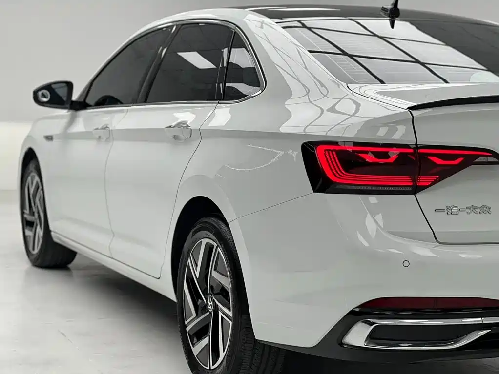 Volkswagen Sagitar, миниатюра 5