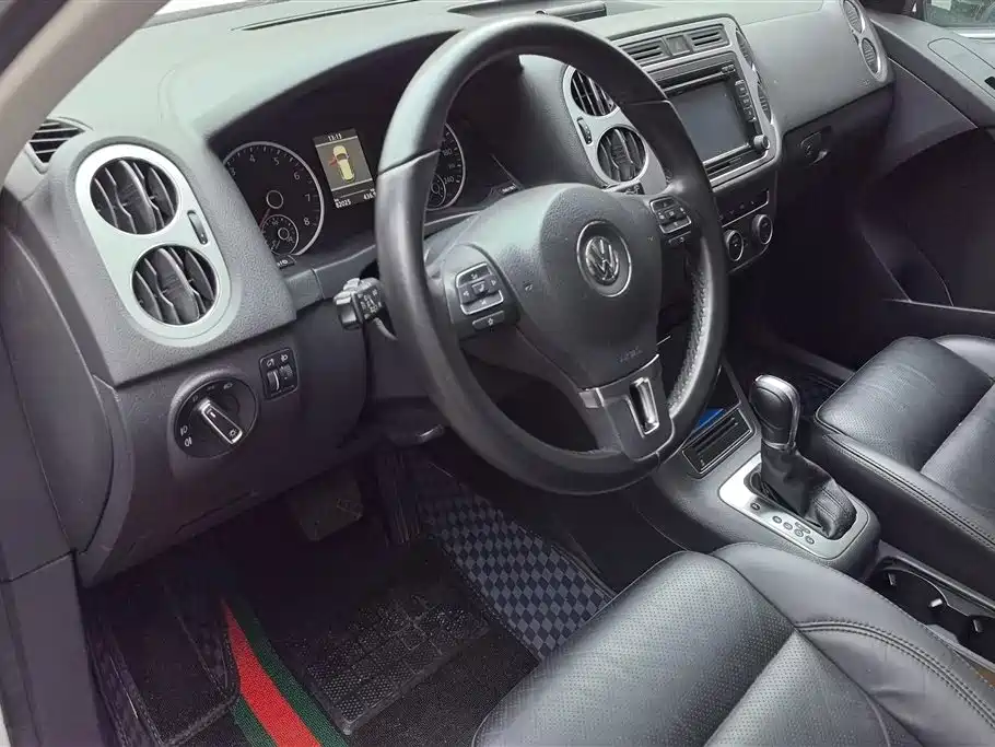 Volkswagen Tiguan 2013 1.8TSI Automatic 2WD Luxury Model фото 12