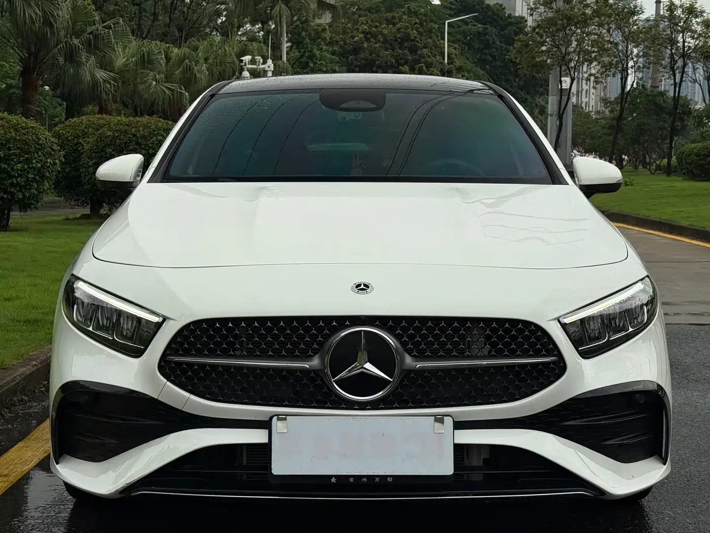Mercedes-Benz A-Class 2025 A 200 L Fashion Edition фото 2