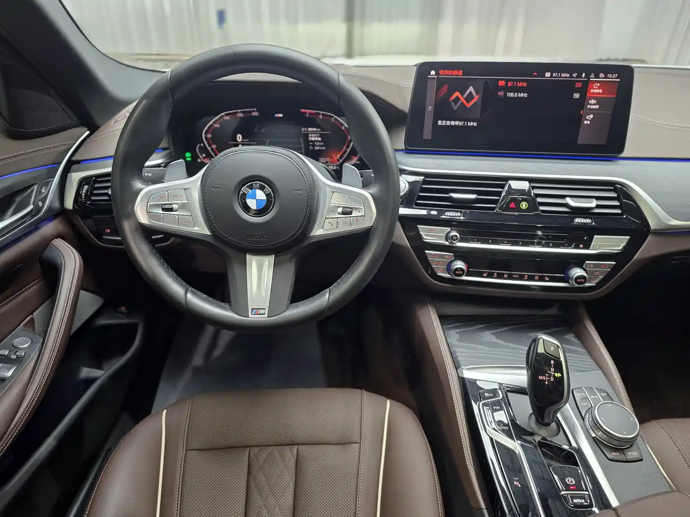 BMW 5 Series 2022 530Li Leading M Sport Package фото 8