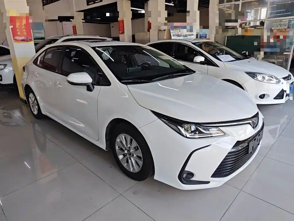 Toyota Corolla 2021 TNGA 1.5L CVT Elite Edition фото 4