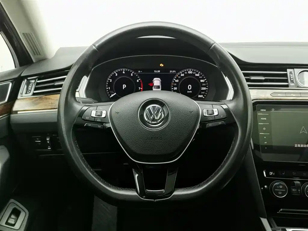 Volkswagen Magotan 2018 330TSI DSG Premium фото 11