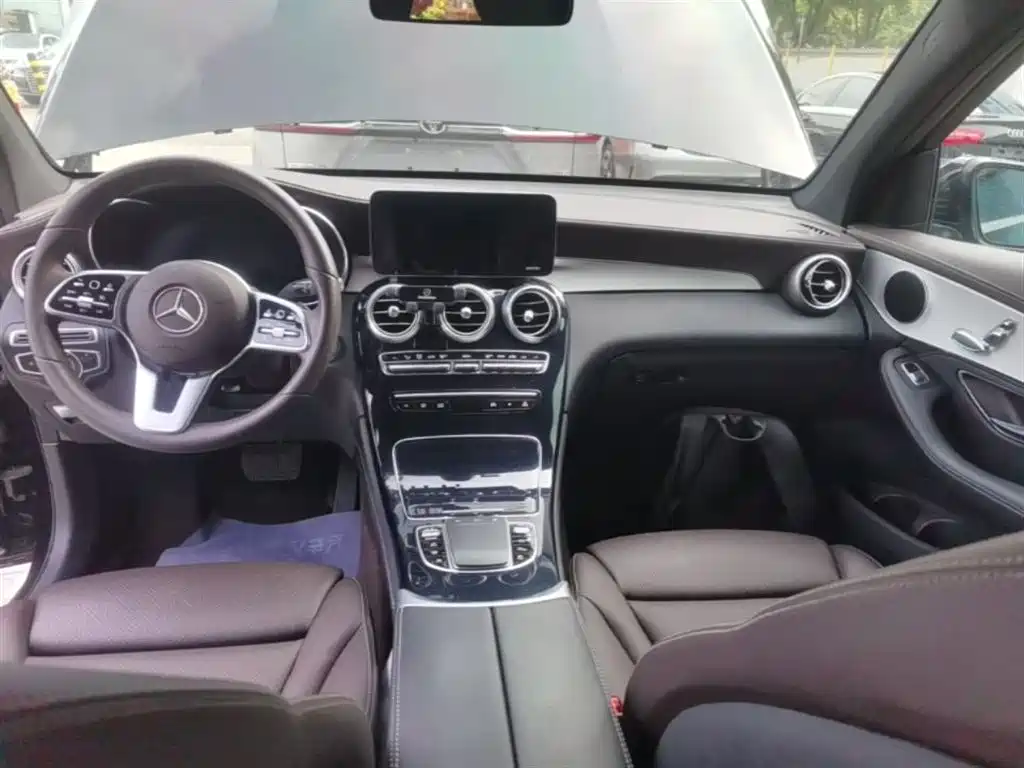 Mercedes-Benz GLC 2020 Facelift GLC 260 L 4MATIC Dynamic фото 13